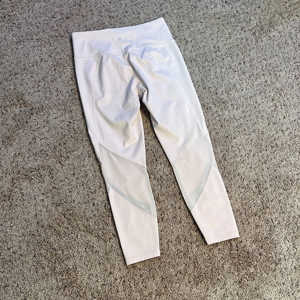 EUC Athleta Pale Peach Colored Leggings (M) - Picture 6 of 12